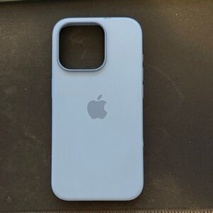 Apple MagSafe Blue iPhone 15 Pro Case